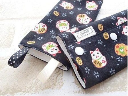 Jinglebib Drool Pad - Maneki Neko Cat (New) Online Sale